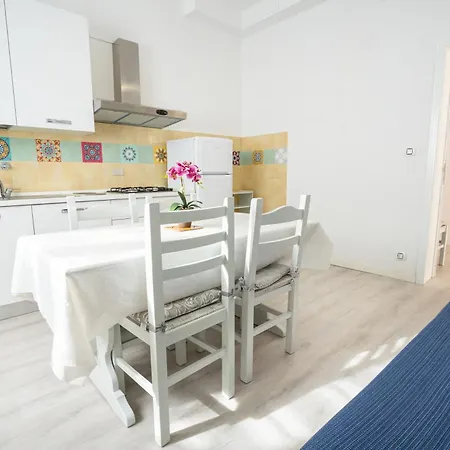 Libeccio A 300m Dalla Apartment *