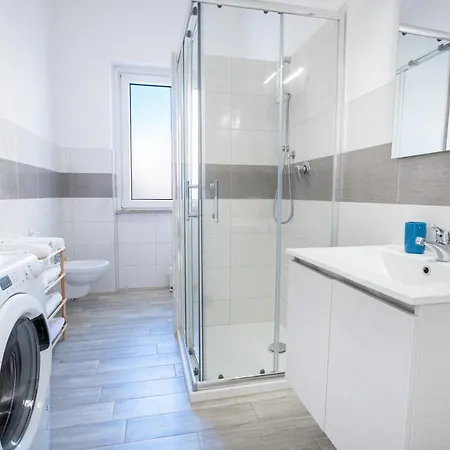 Libeccio A 300m Dalla *