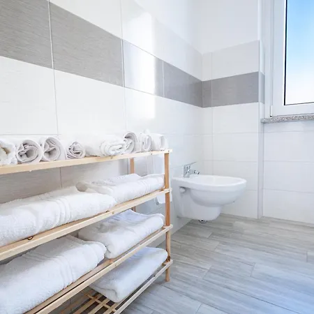 Libeccio A 300m Dalla